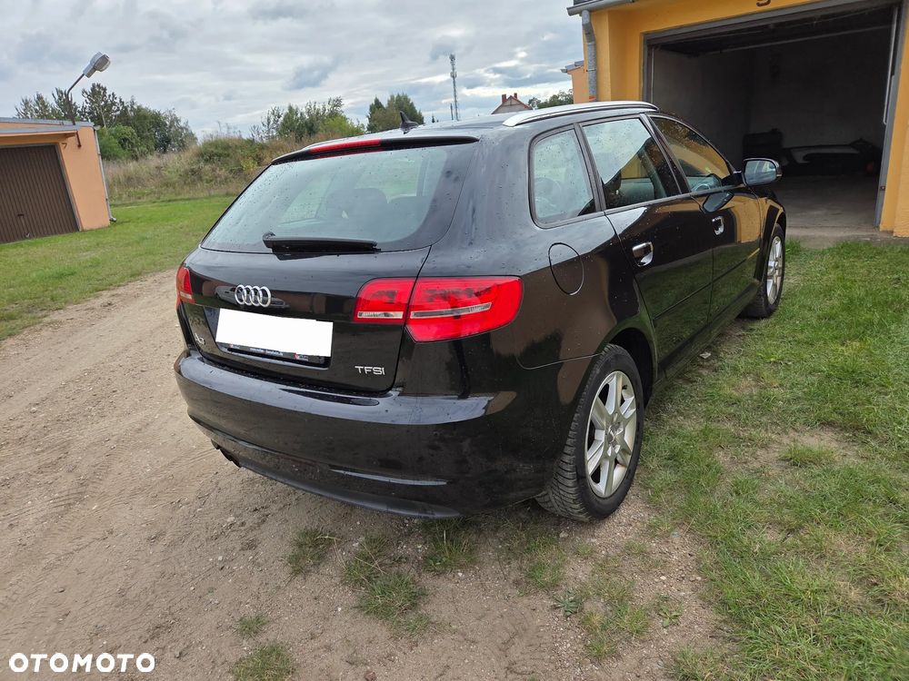 Audi A3 Sportback 1.4 TFSI Attraction - 4