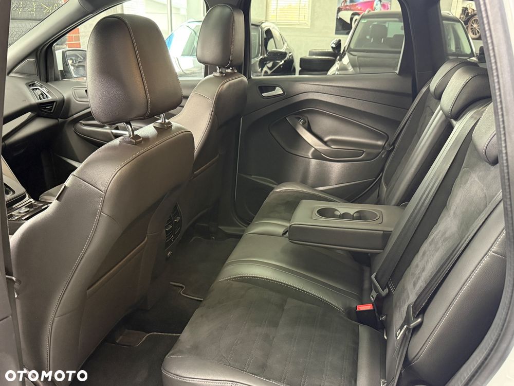 Ford Kuga 1.5 EcoBoost 4x4 ST-Line - 15