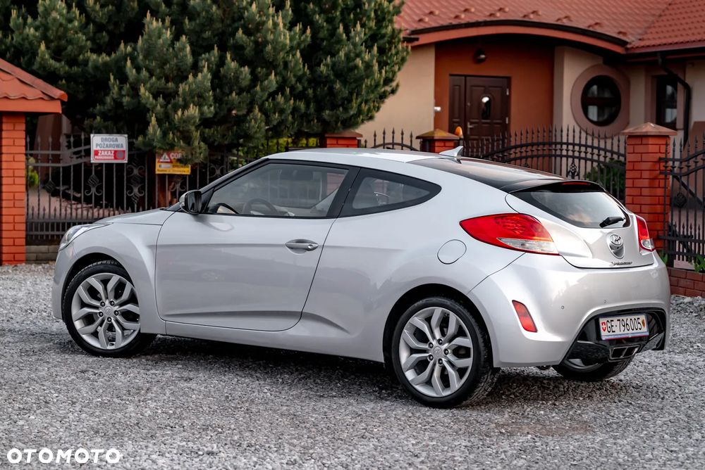 Hyundai Veloster 1.6 Premium - 15