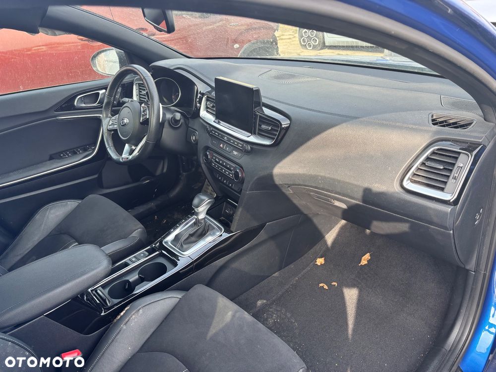 Kia ProCeed 1.4 T-GDI DCT7 OPF GT LINE - 4