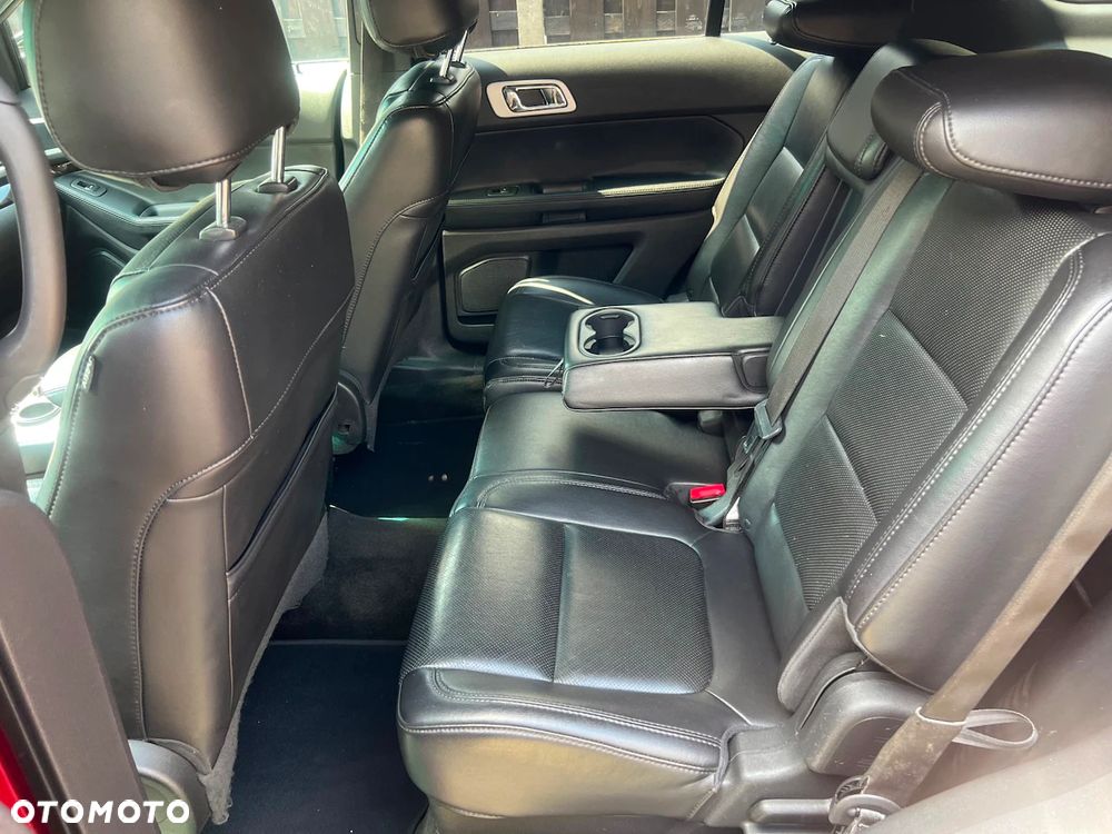 Ford Explorer - 8