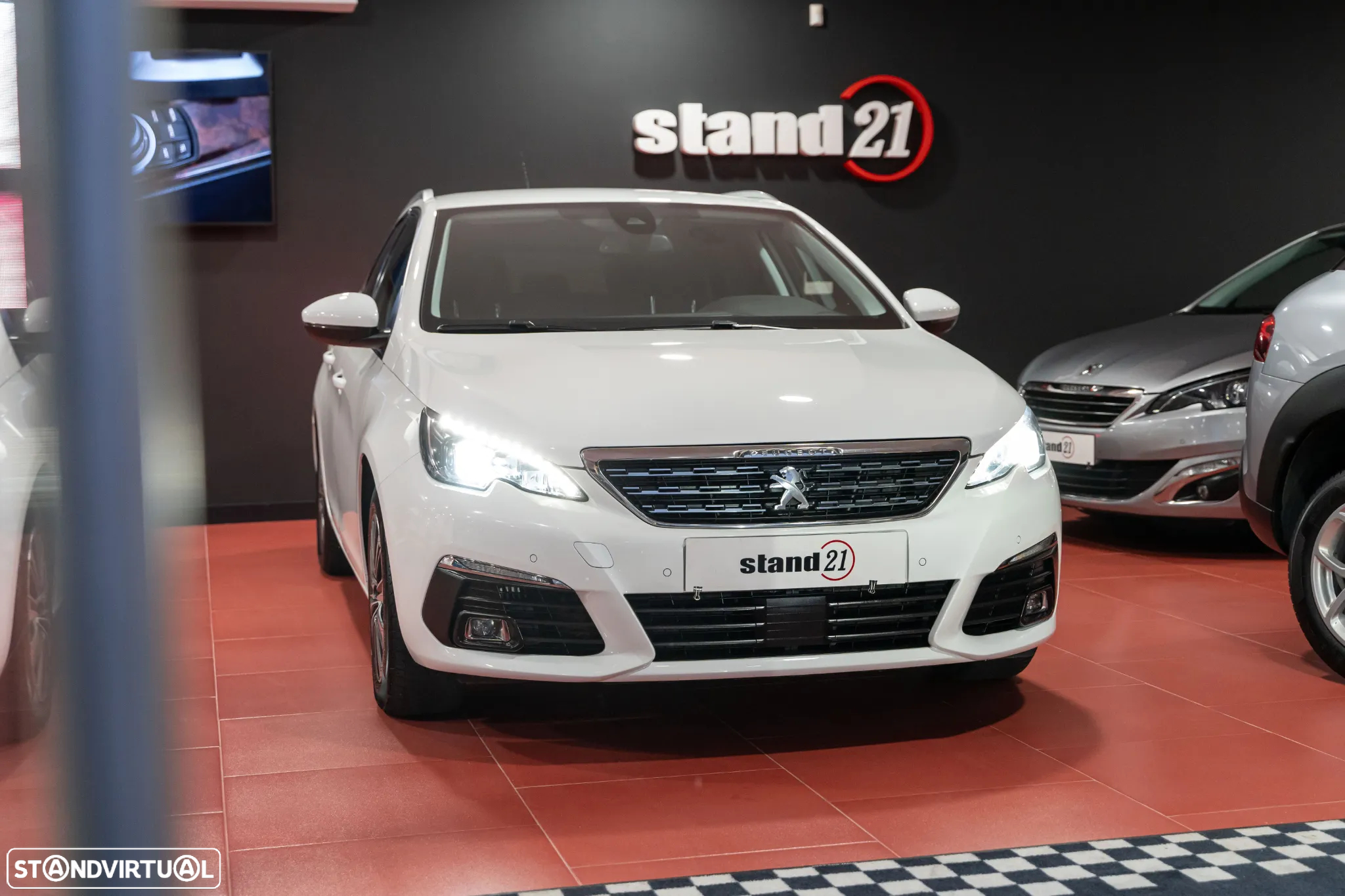 Peugeot 308 SW 1.5 BlueHDi Allure Pack EAT8 - 3