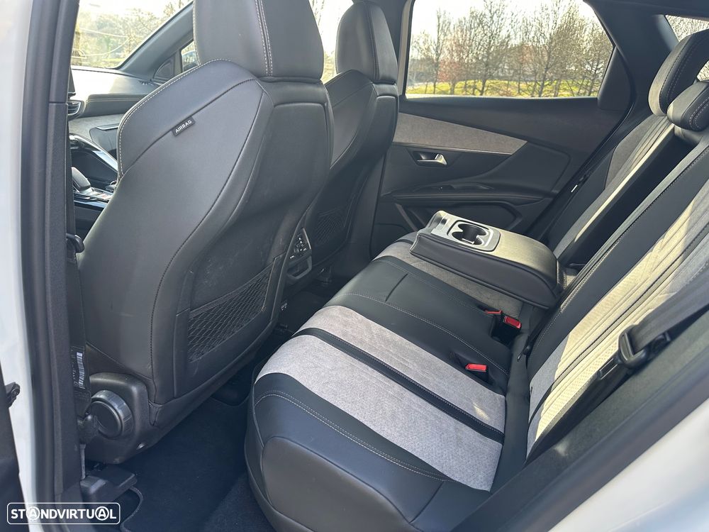 Peugeot 3008 1.6 Hybrid4 GT Line e-EAT8 - 21