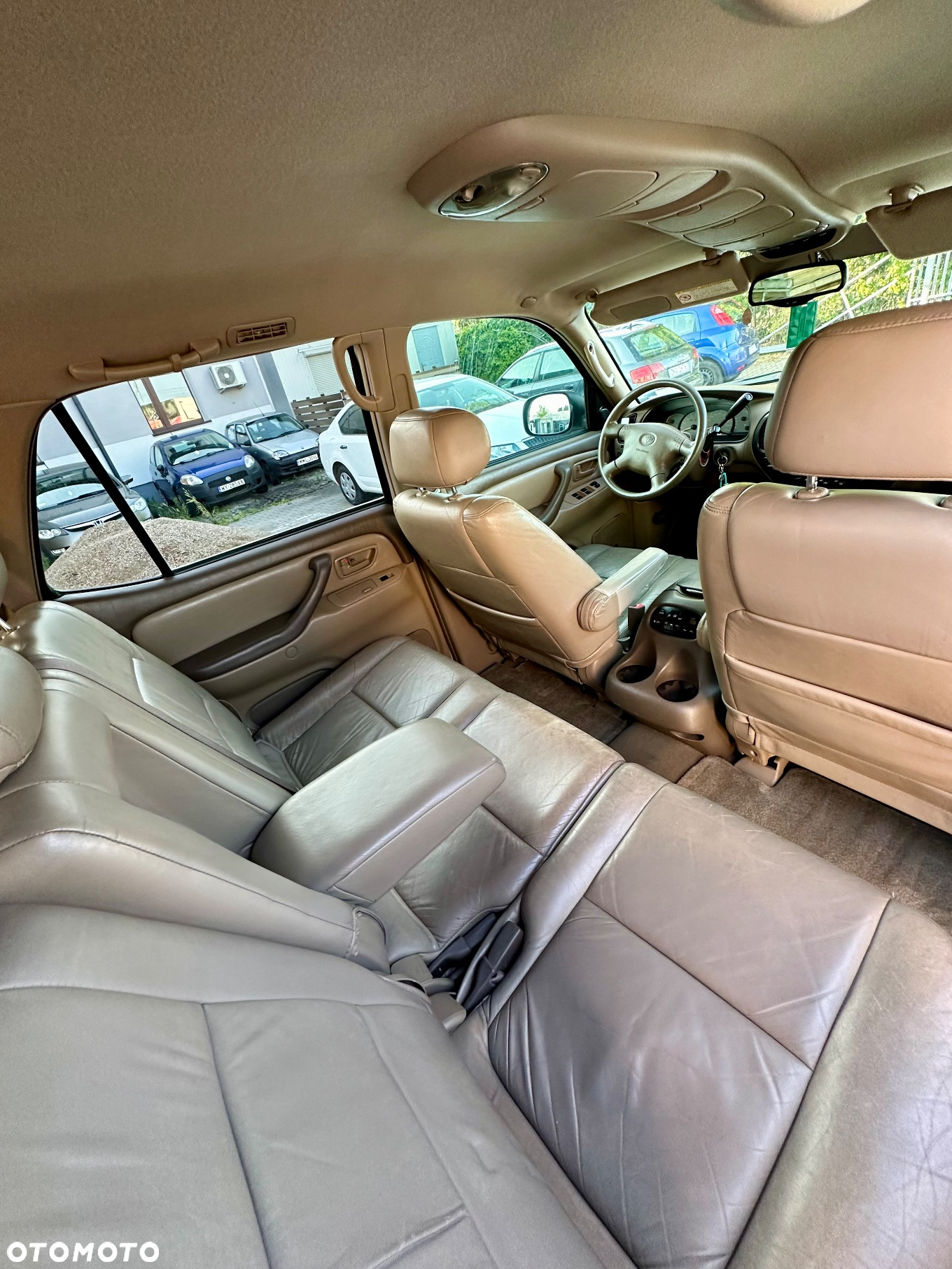 Toyota Sequoia - 11