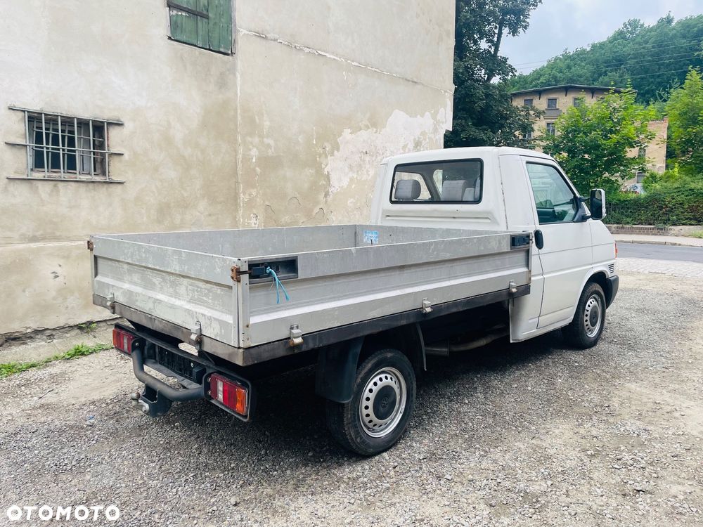 Volkswagen Transporter - 4