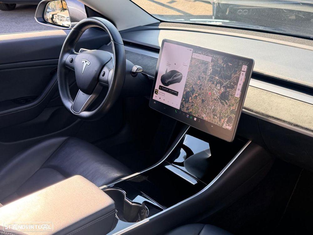 Tesla Model 3 Long-Range Dual Motor AWD - 24