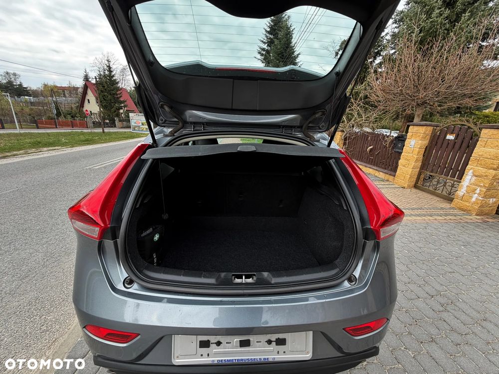 Volvo V40 D3 Summum - 22