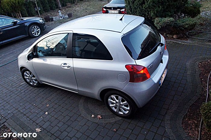 Toyota Yaris 1.3 VVT-i Luna - 8