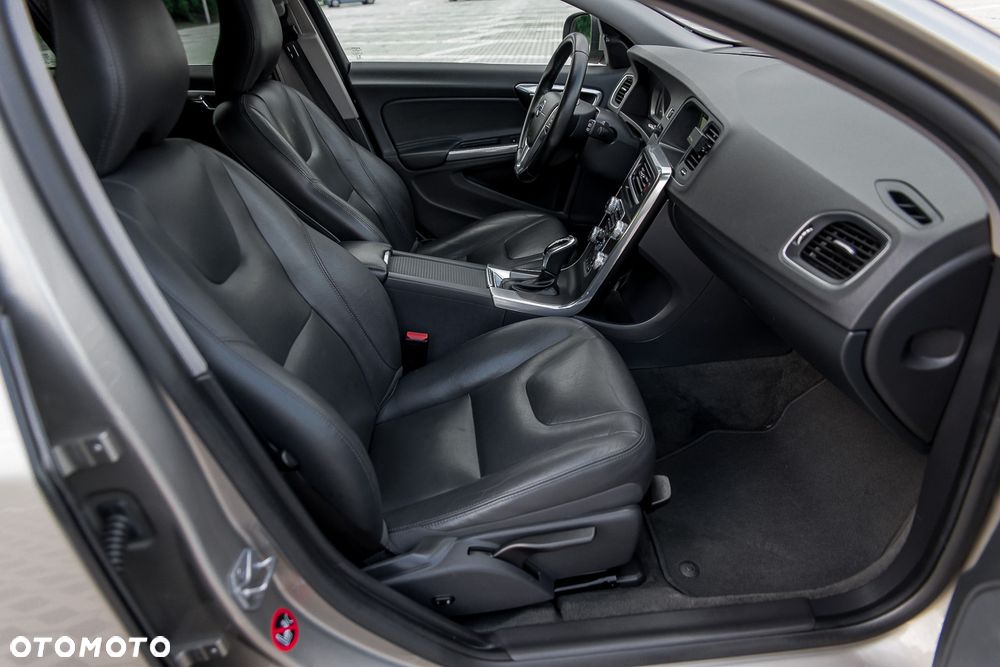 Volvo V60 - 22