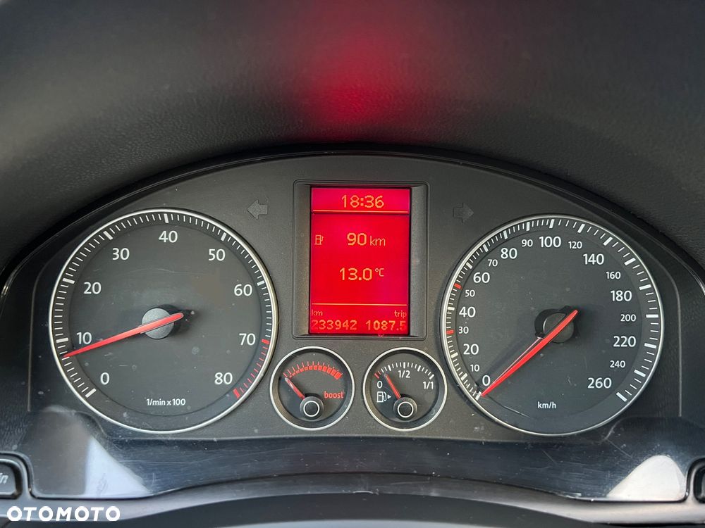 Volkswagen Golf 1.4 TSI GT - 12