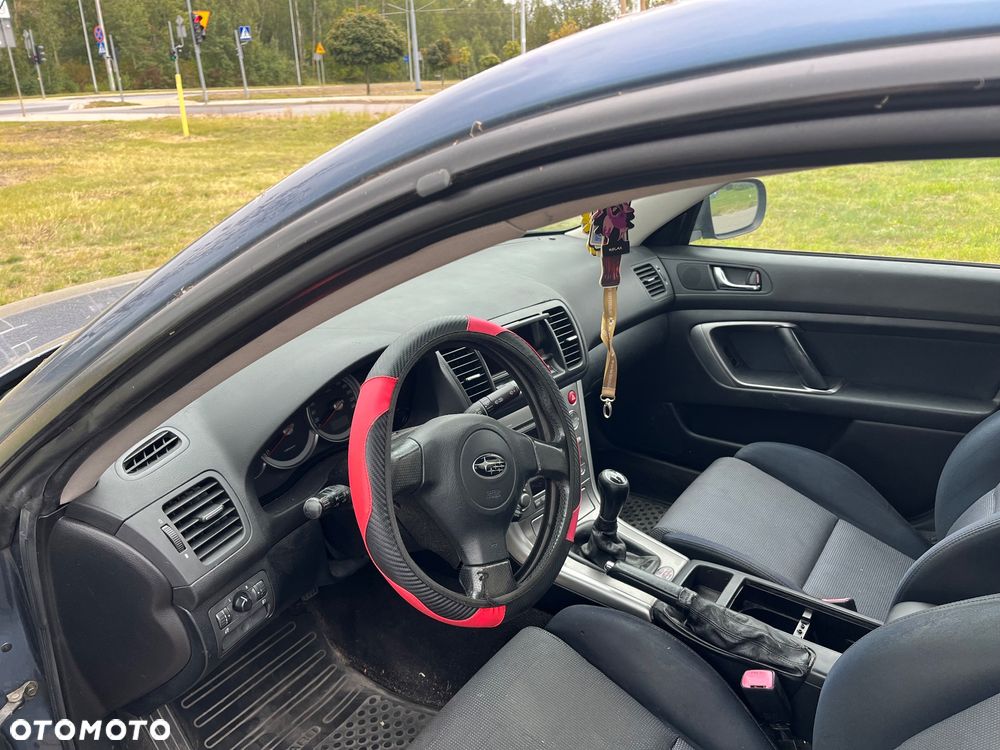 Subaru Legacy 2.5 4WD - 6