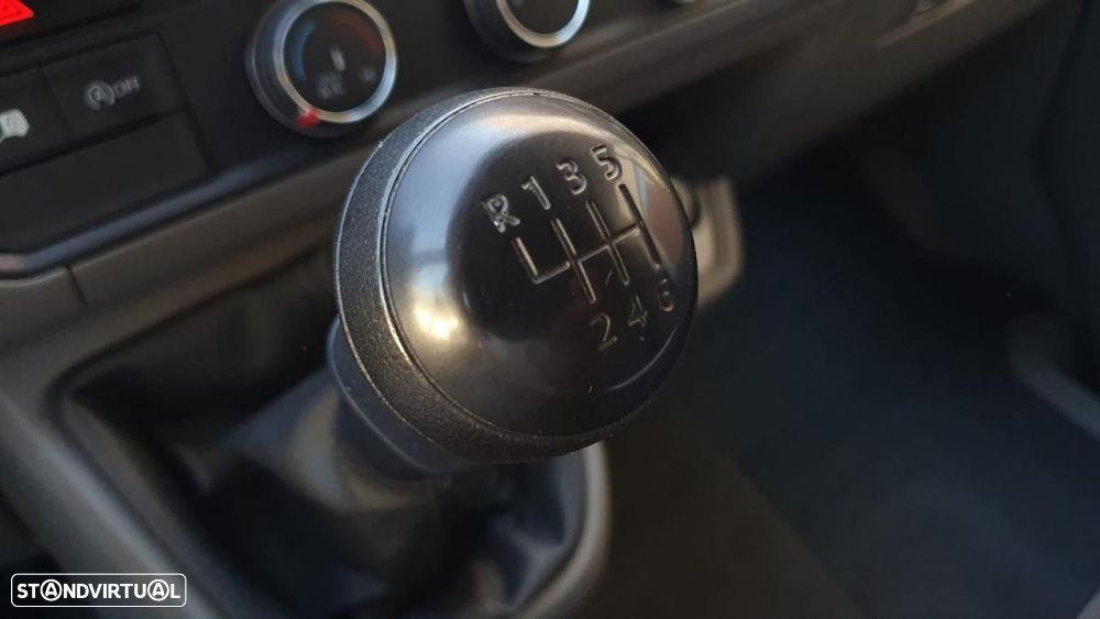 VW Crafter 2.0TDi 177cv L2H2 GPS - 11