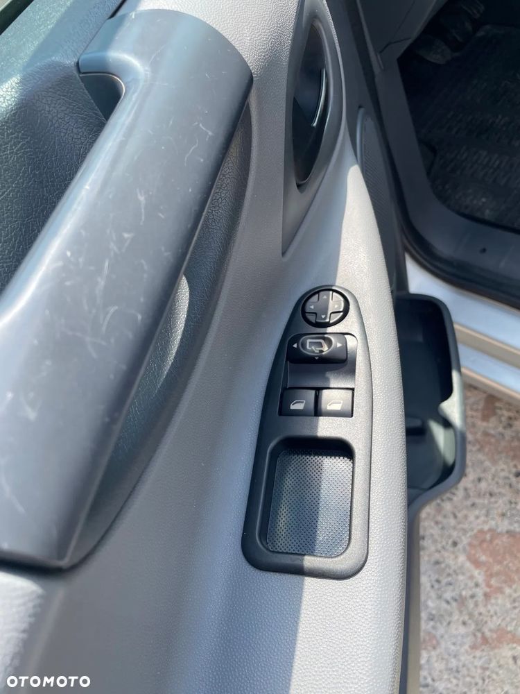 Peugeot EXPERT II - 12