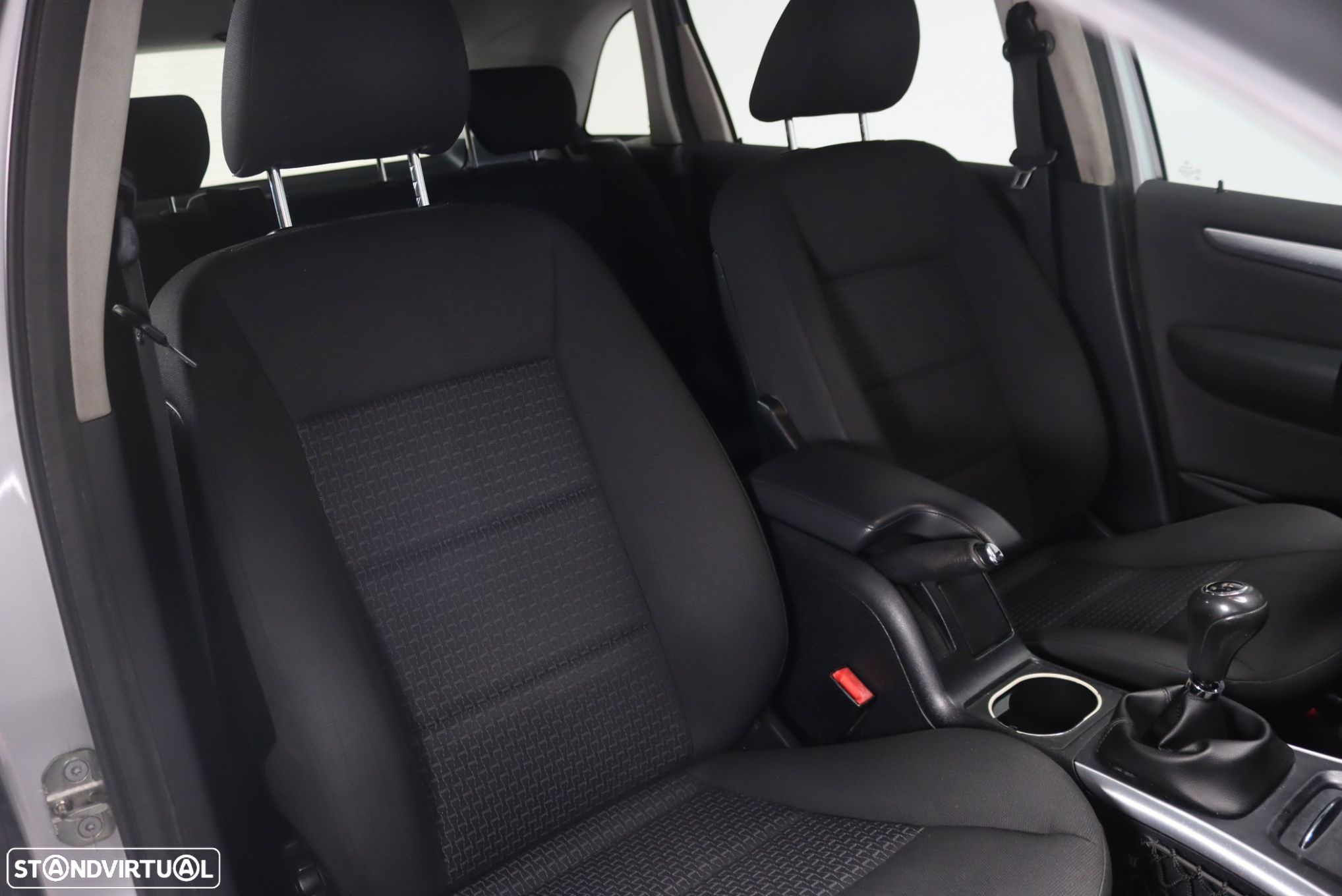 Mercedes-Benz B 180 CDi - 13