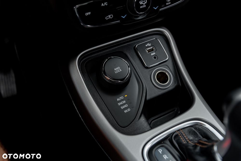 Jeep Compass 2.0 MultiJet Active Drive Automatik Longitude - 36