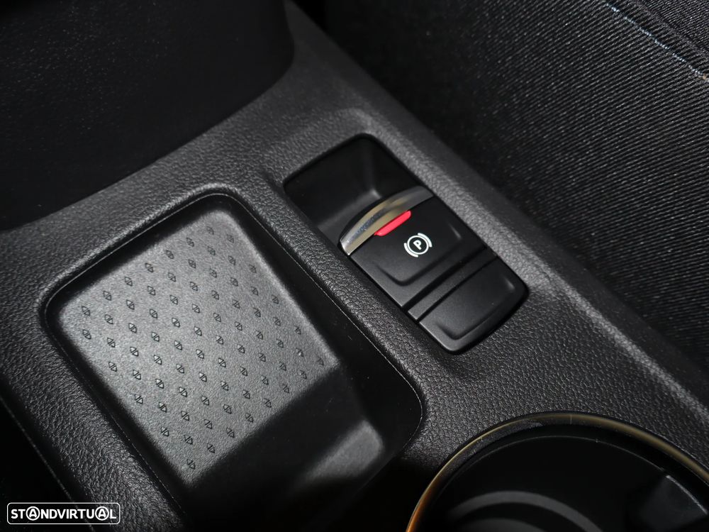 Renault Captur TCe 90 BUSINESS EDITION - 25