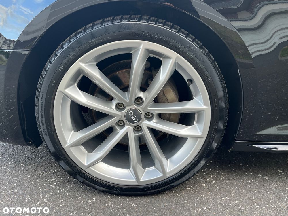 Audi A4 Avant 2.0 TDI S tronic quattro - 32