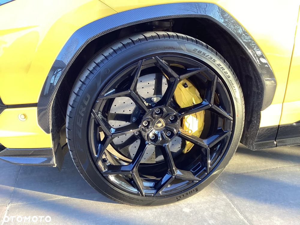 Lamborghini Urus - 5