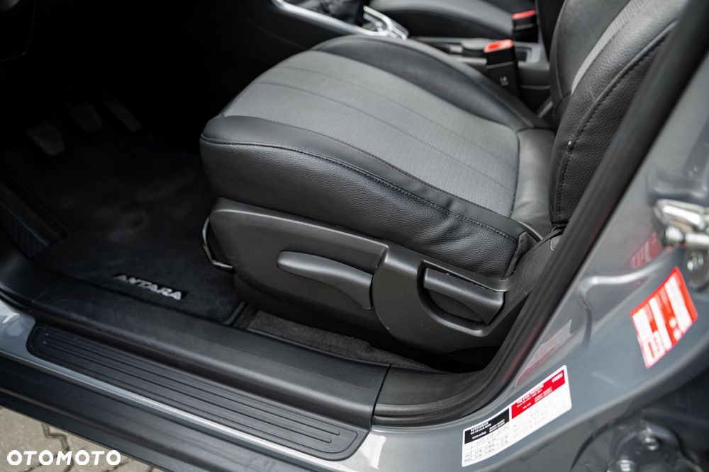 Opel Antara - 26