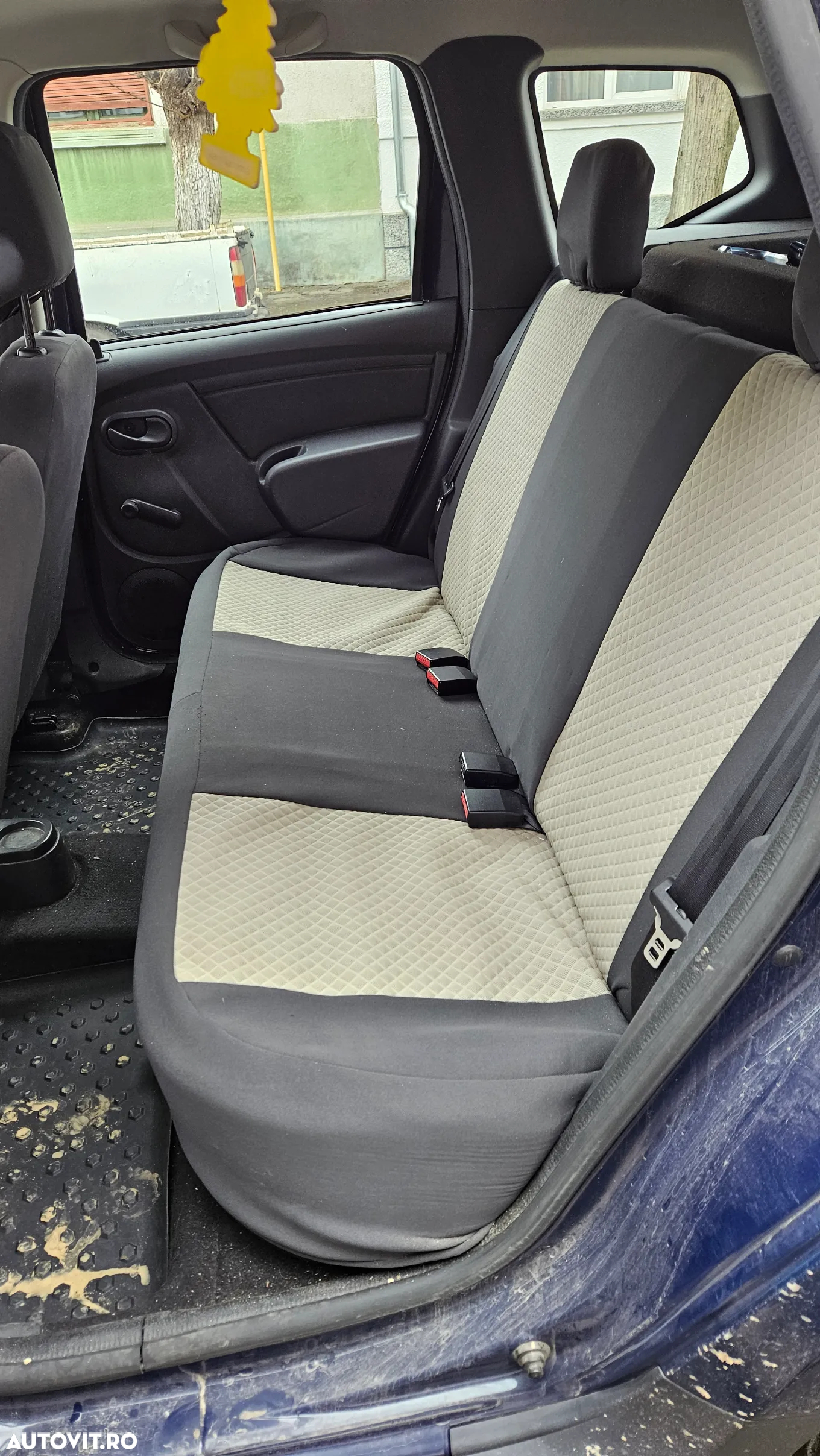 Dacia Duster 1.5 dCi 4x4 Ambiance - 6