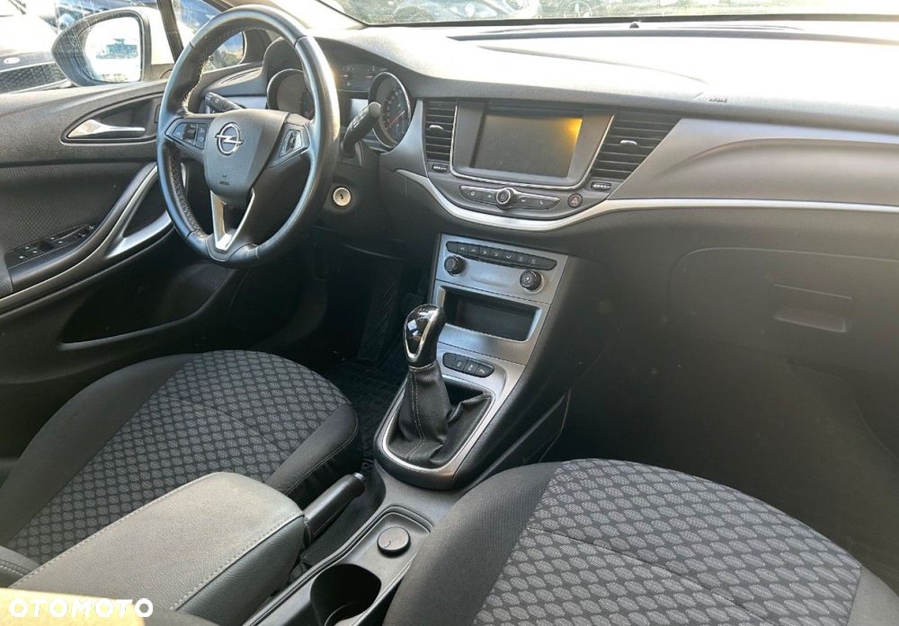 Opel Astra - 11