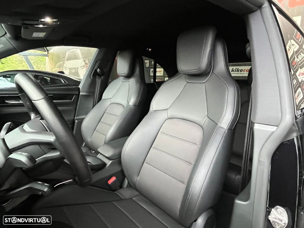 Porsche Macan Electric 4 - 22