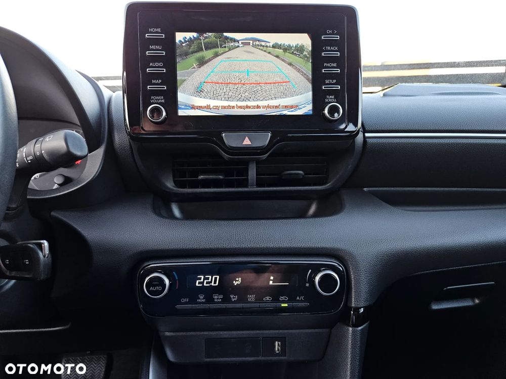 Toyota Yaris - 25
