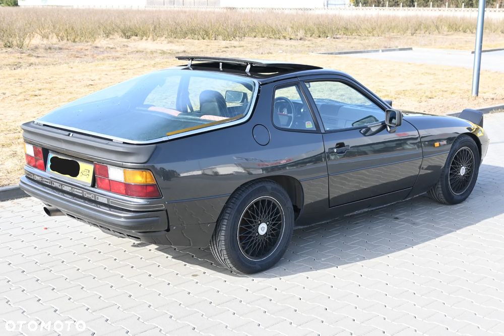 Porsche 924 Standard - 15
