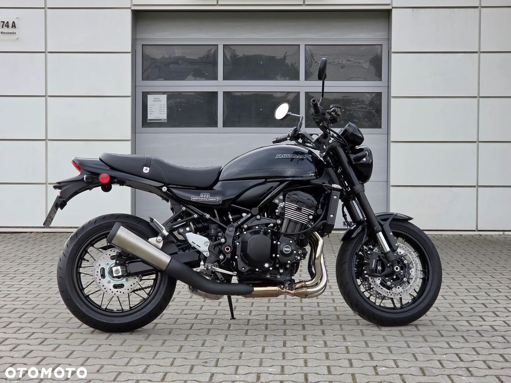 Kawasaki Z 900 RS - 16