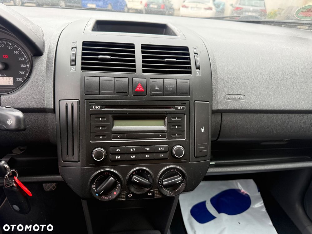Volkswagen Polo 1.2 - 15