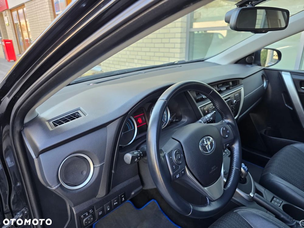 Toyota Auris - 17
