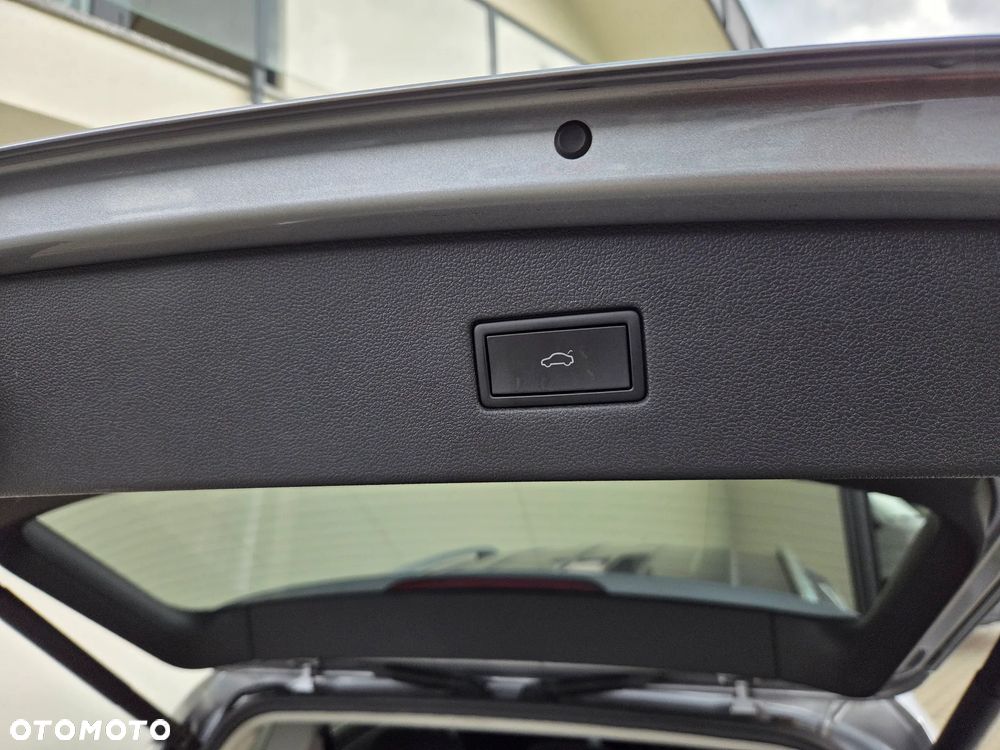 Volkswagen Tiguan Allspace - 15