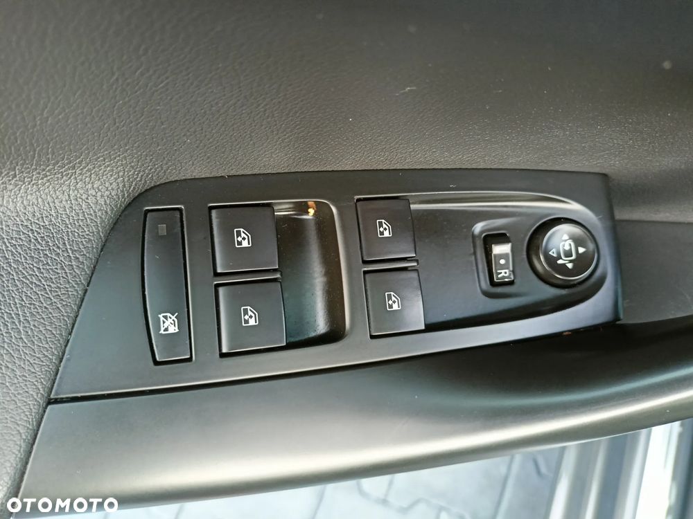 Opel Astra - 16
