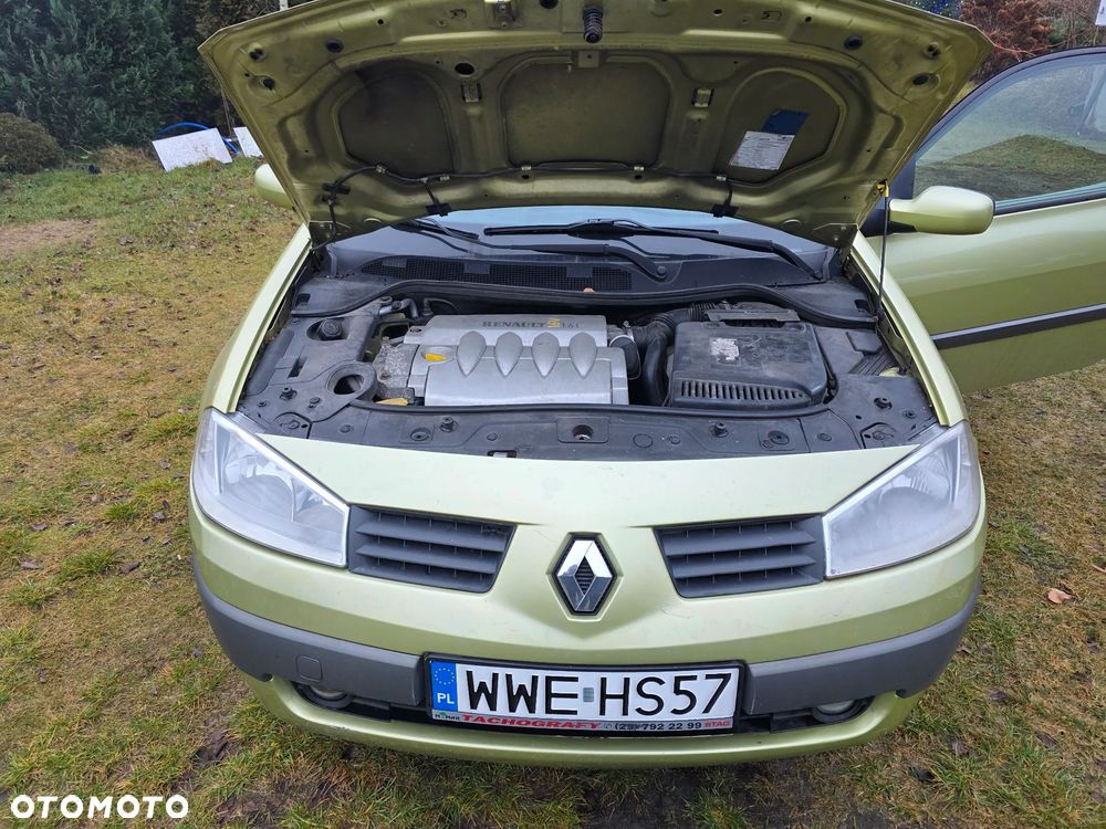 Renault Megane 1.6 RT 16V - 9