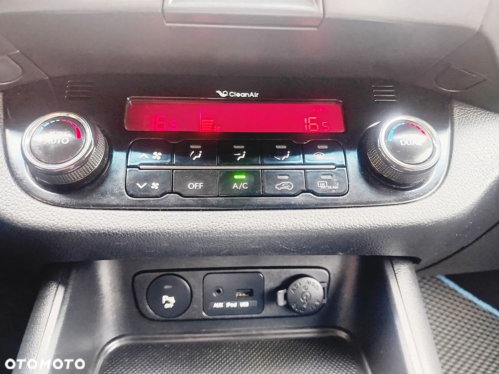 Kia Sportage 2,0 CRDI AWD Spirit - 24