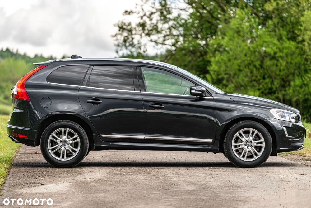 Volvo XC 60 D4 AWD Geartronic Summum - 19