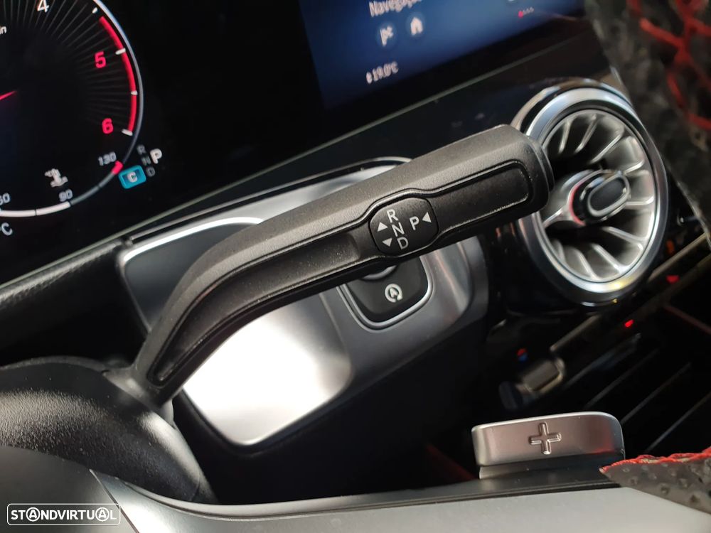 Mercedes-Benz GLB 200 d AMG Line - 15