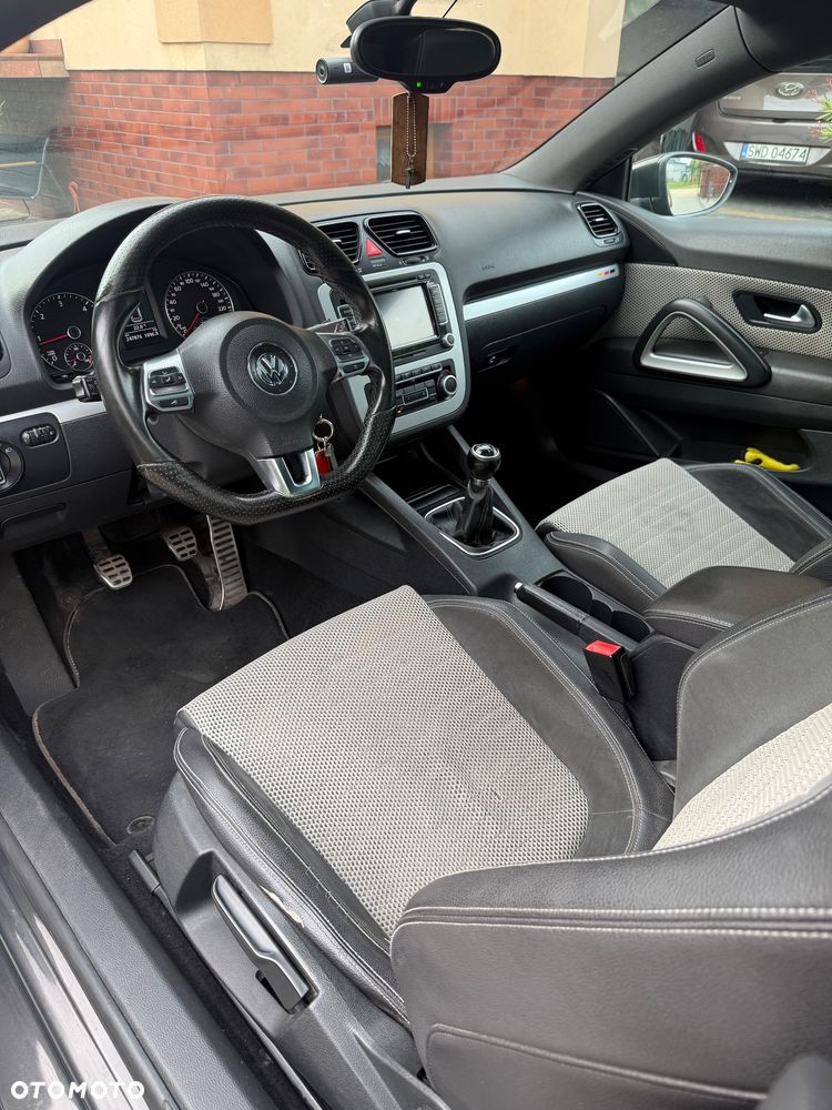 Volkswagen Scirocco 2.0 TDI - 19