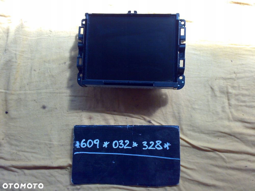 jeep cherokee kl 2014 - wyświetlacz radio panel harman nawigacja monitor - 2