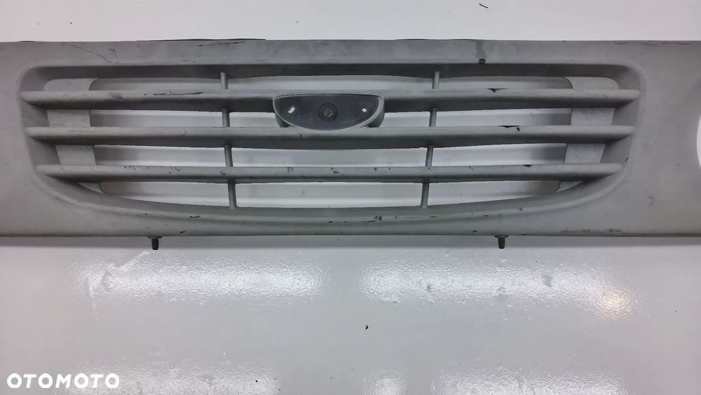 Daewoo Lublin Atrapa Grill - 3