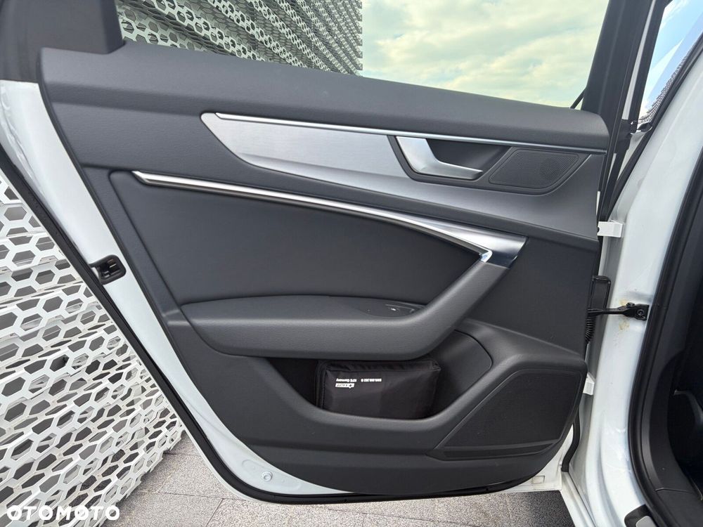 Audi A6 Avant - 22