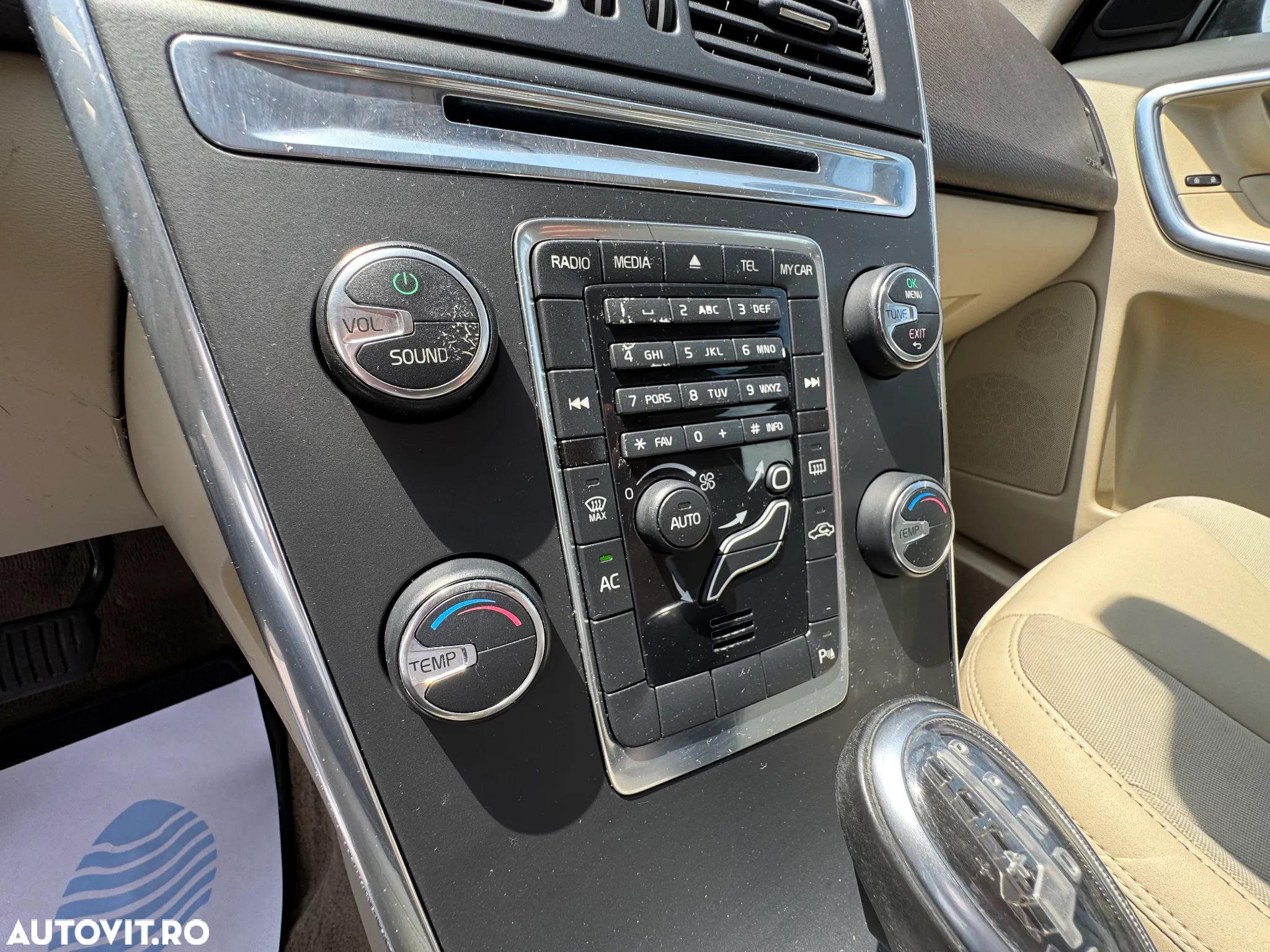 Volvo XC 60 D3 Geartronic Kinetic - 33