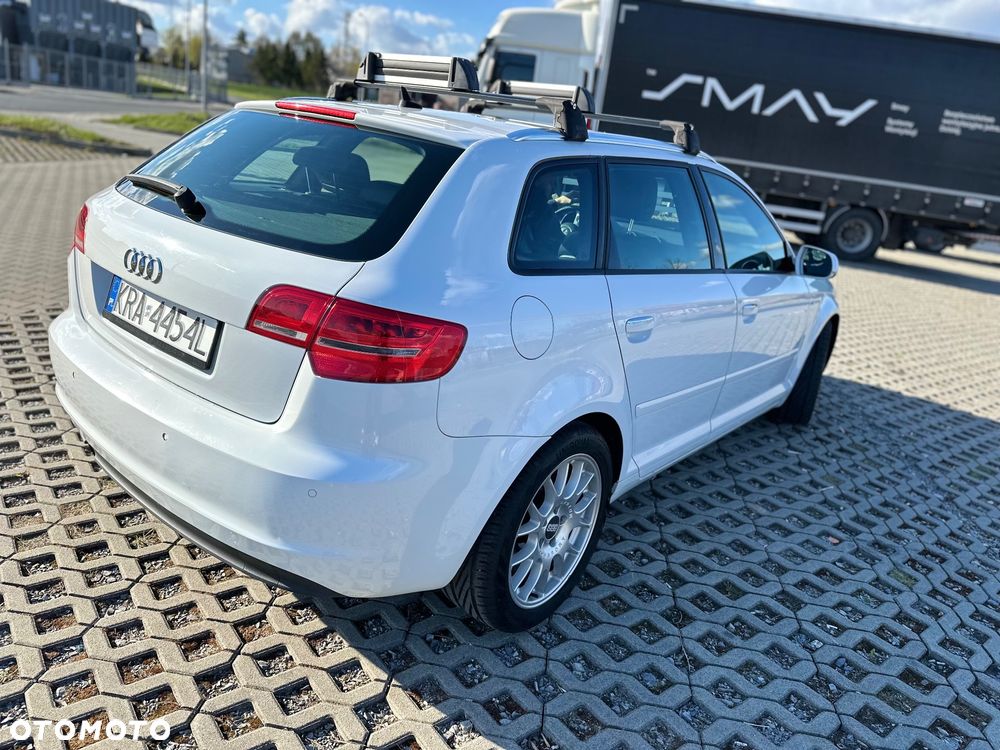 Audi A3 Sportback 2.0 TDI DPF Ambiente - 3