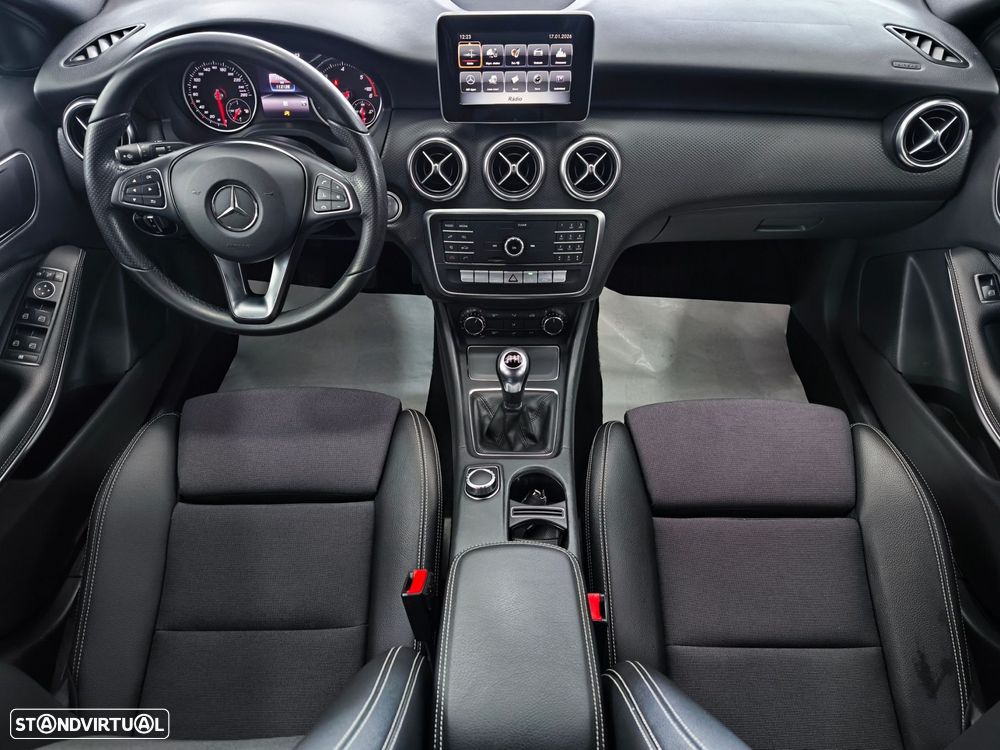 Mercedes-Benz A 180 d AMG Line - 10