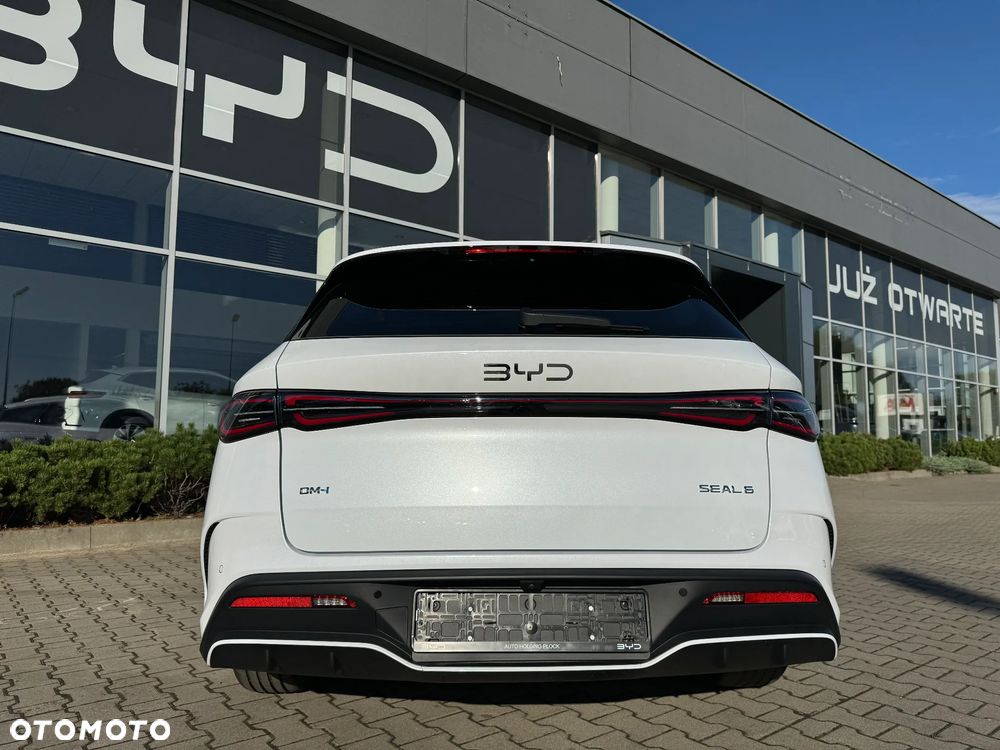 BYD Seal 6 - 7