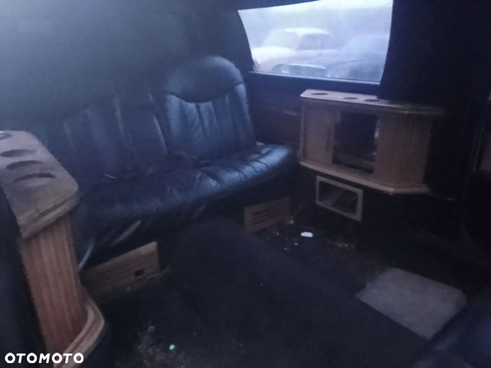 Lincoln Town Car 4.6 - 7