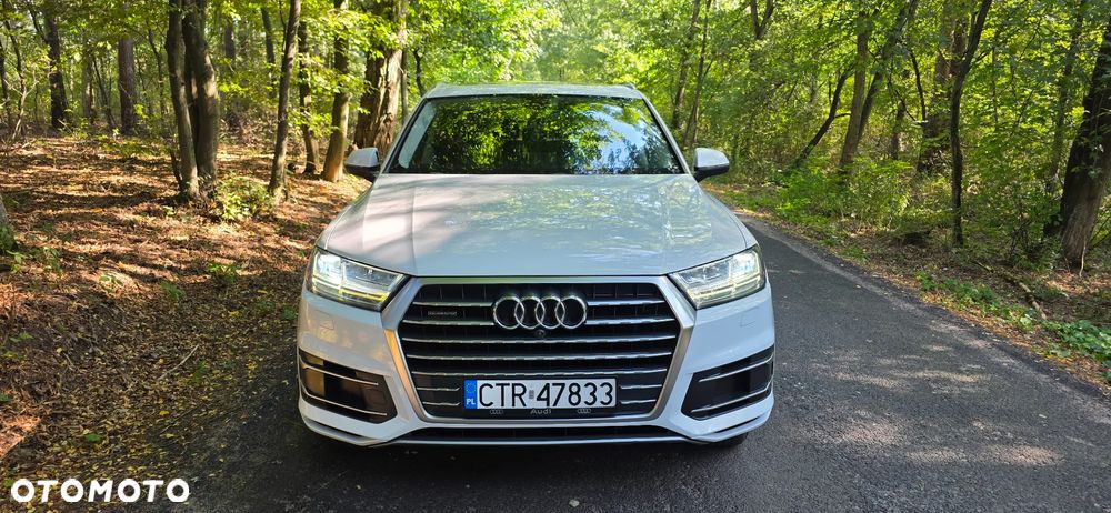 Audi Q7 - 11