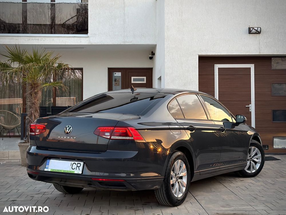Volkswagen Passat 2.0 TDI SCR DSG Elegance - 3