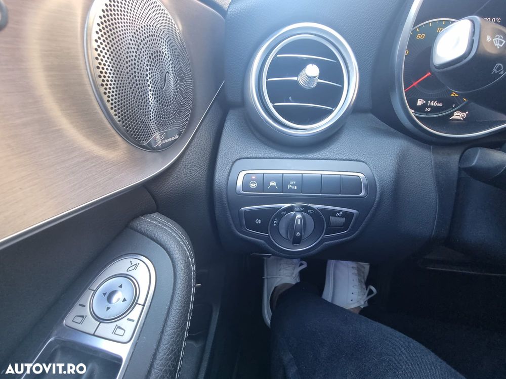 Mercedes-Benz C 220 d 4MATIC Aut - 2