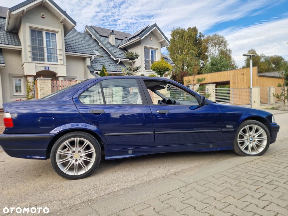 BMW Seria 3 318i - 29